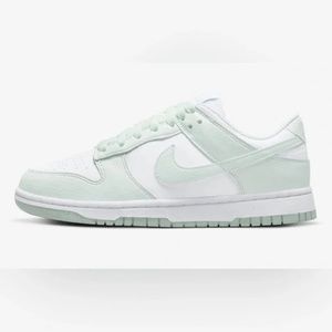 Nike Dunk Low in Mint